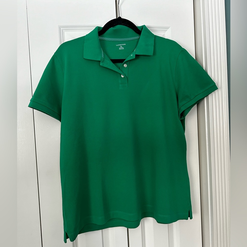 Land’s End Women short sleeve polo shirt. Kelly emerald green. Size XL New
